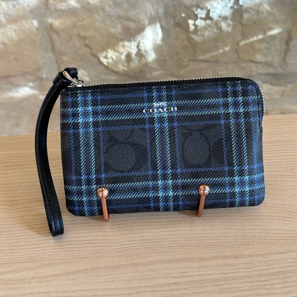 Coach Signature CC Plaid zip city tote handbag&wristlet Authentic NWT - Picture 7 of 14